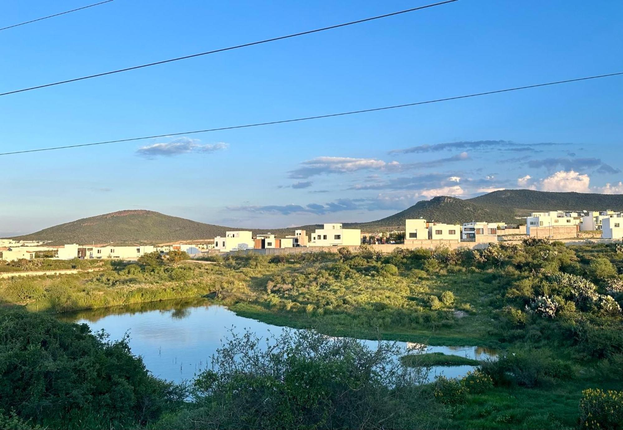 Habitacion Con Bano Privado, Frente Al Conin Querétaro